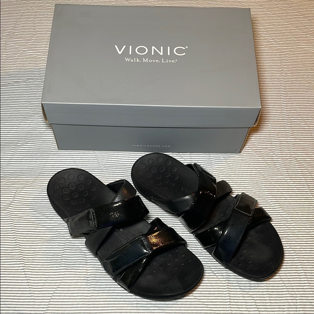 Vionic Hadlie Black Leather Sandals